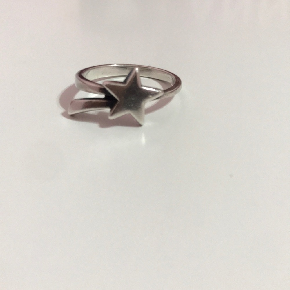 James Avery small shooting star ring- size 6